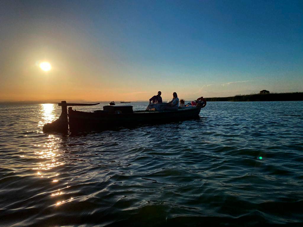 Cena romántica en barca Albufera